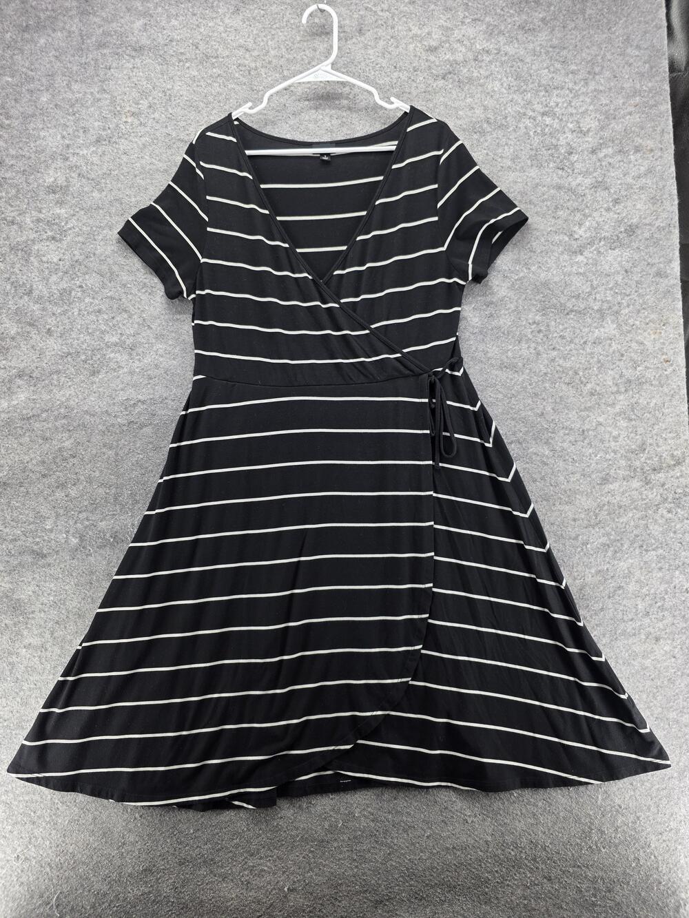 Torrid Dress Womens 1X Black Stripe Faux Wrap Short Sleeve Jersey A Line